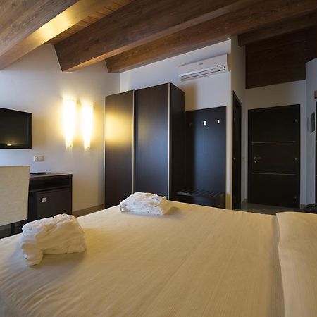 Hotel Iride & Spa Cesenatico Esterno foto