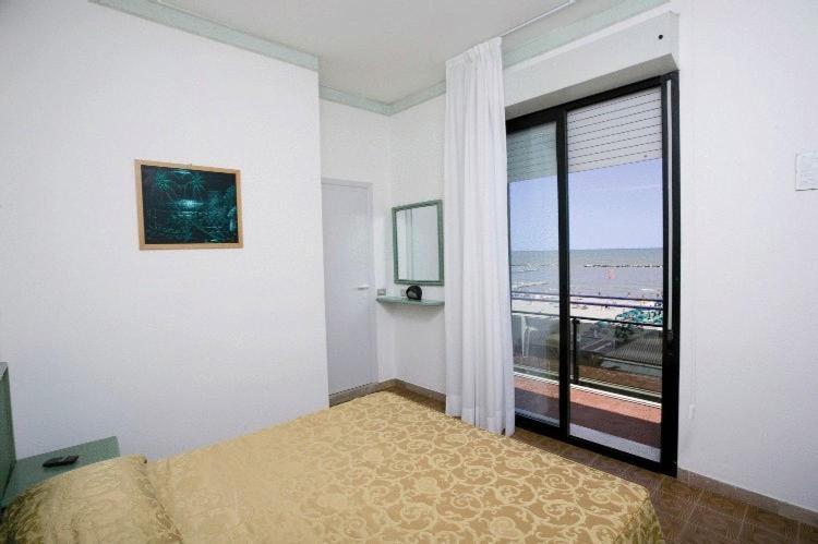 Hotel Iride & Spa Cesenatico Esterno foto