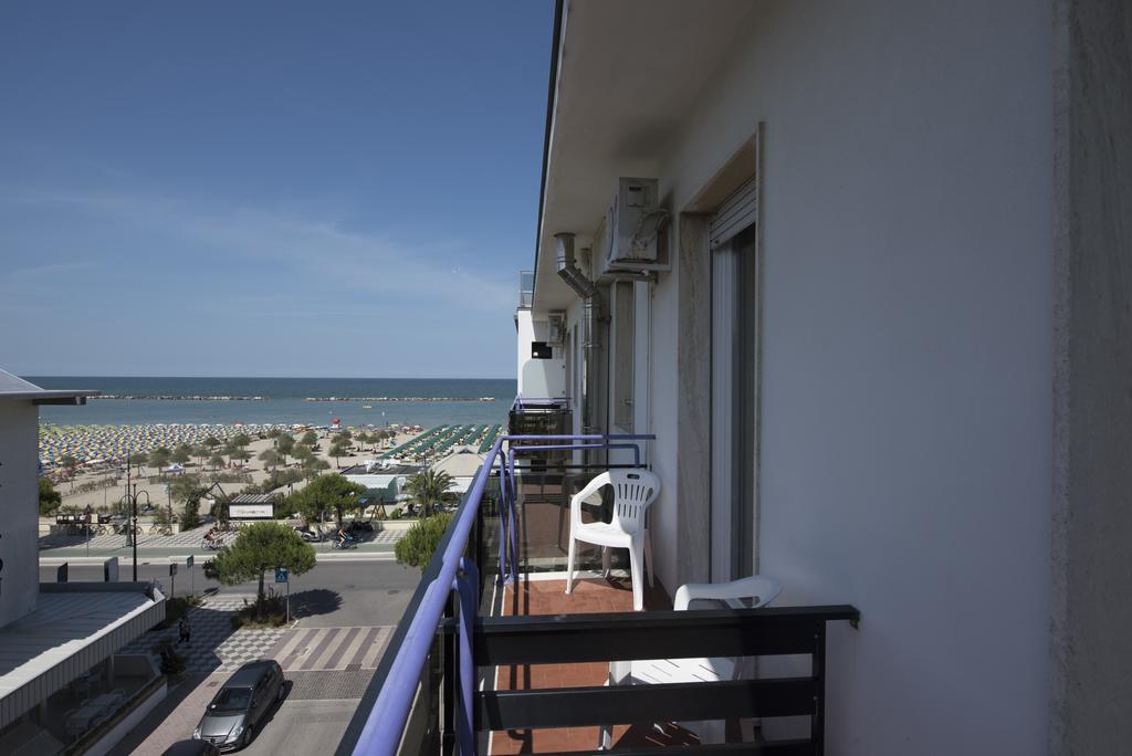 Hotel Iride & Spa Cesenatico Esterno foto