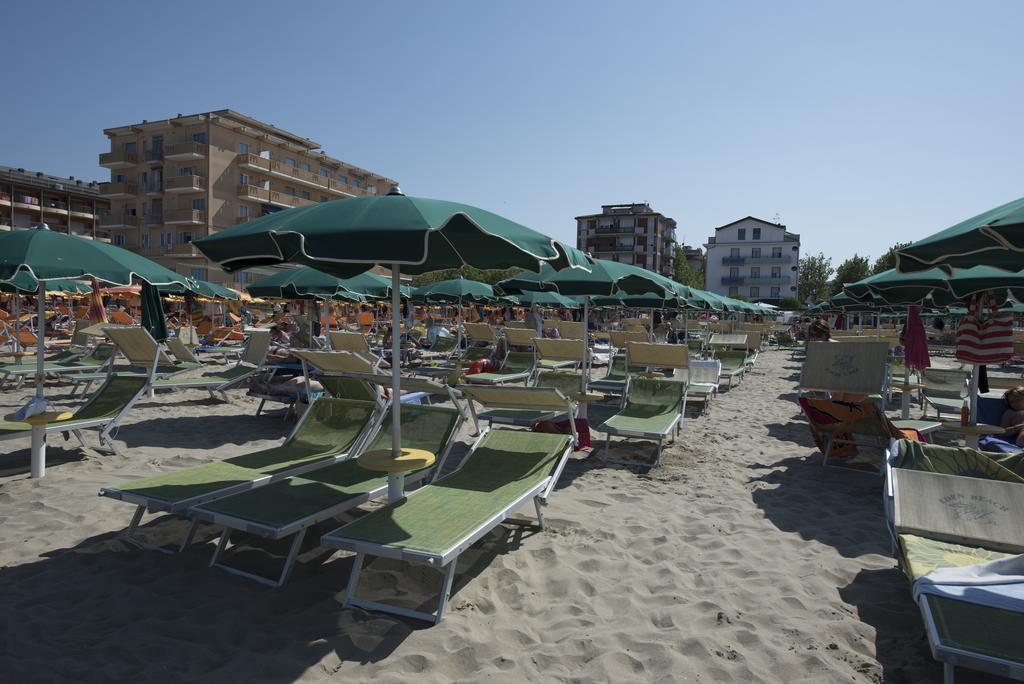 Hotel Iride & Spa Cesenatico Esterno foto