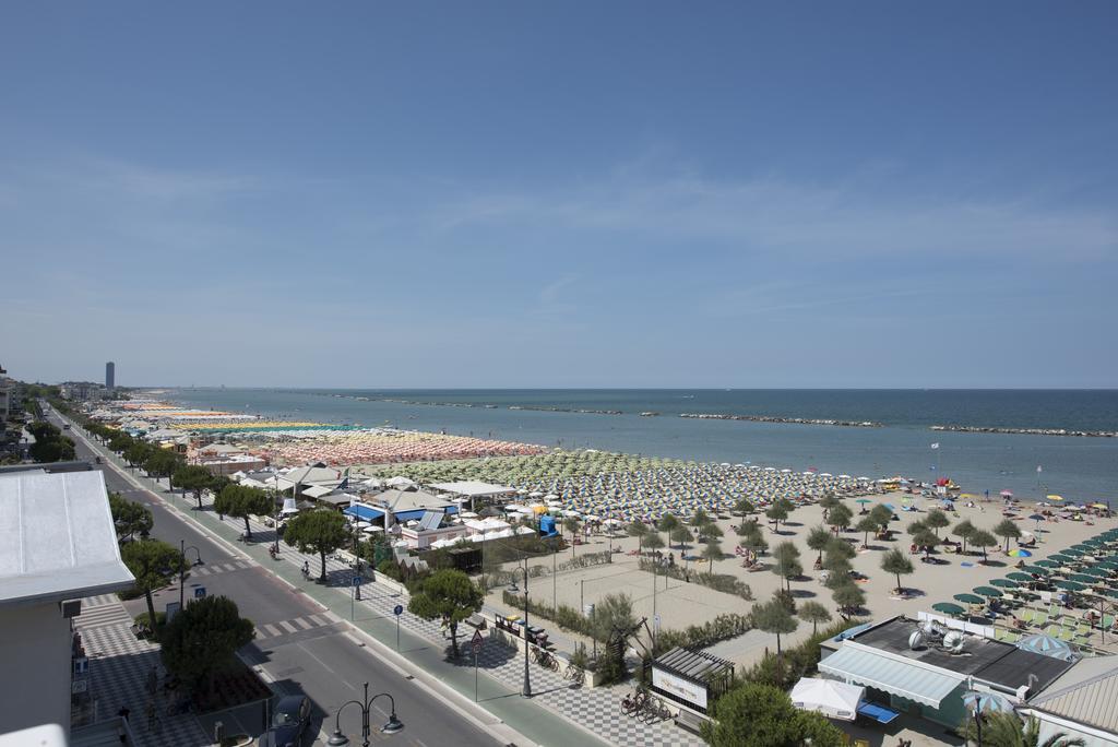 Hotel Iride & Spa Cesenatico Esterno foto